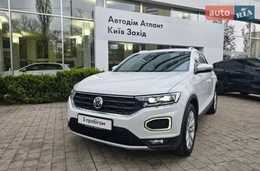 Внедорожник / Кроссовер Volkswagen T-Roc 2019 в Киеве