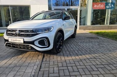 Внедорожник / Кроссовер Volkswagen T-Roc 2023 в Киеве