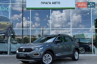 Позашляховик / Кросовер Volkswagen T-Roc 2021 в Києві