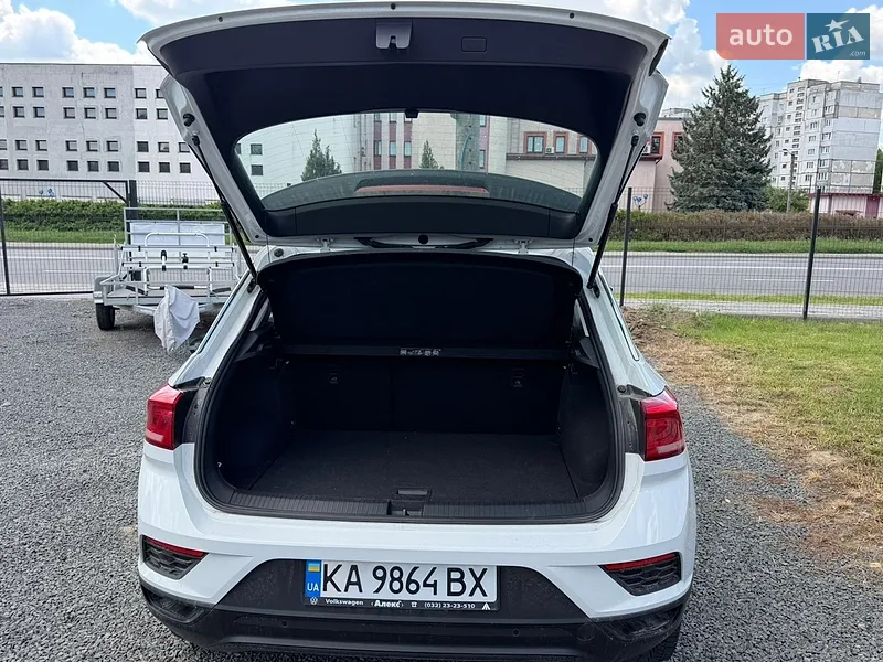 Volkswagen T-Roc 2021 VIN WVGZZZA1ZMV146220 фото оголошення 5 з 50