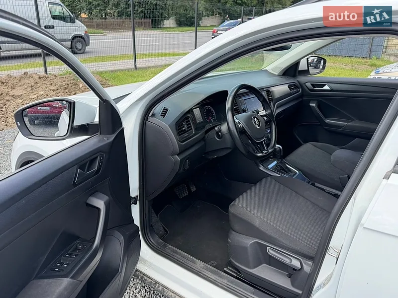 Volkswagen T-Roc 2021 VIN WVGZZZA1ZMV146220 фото оголошення 10 з 50