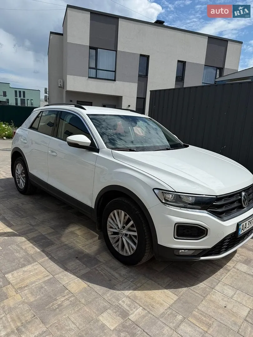 2019 Volkswagen T-Roc - фото 1