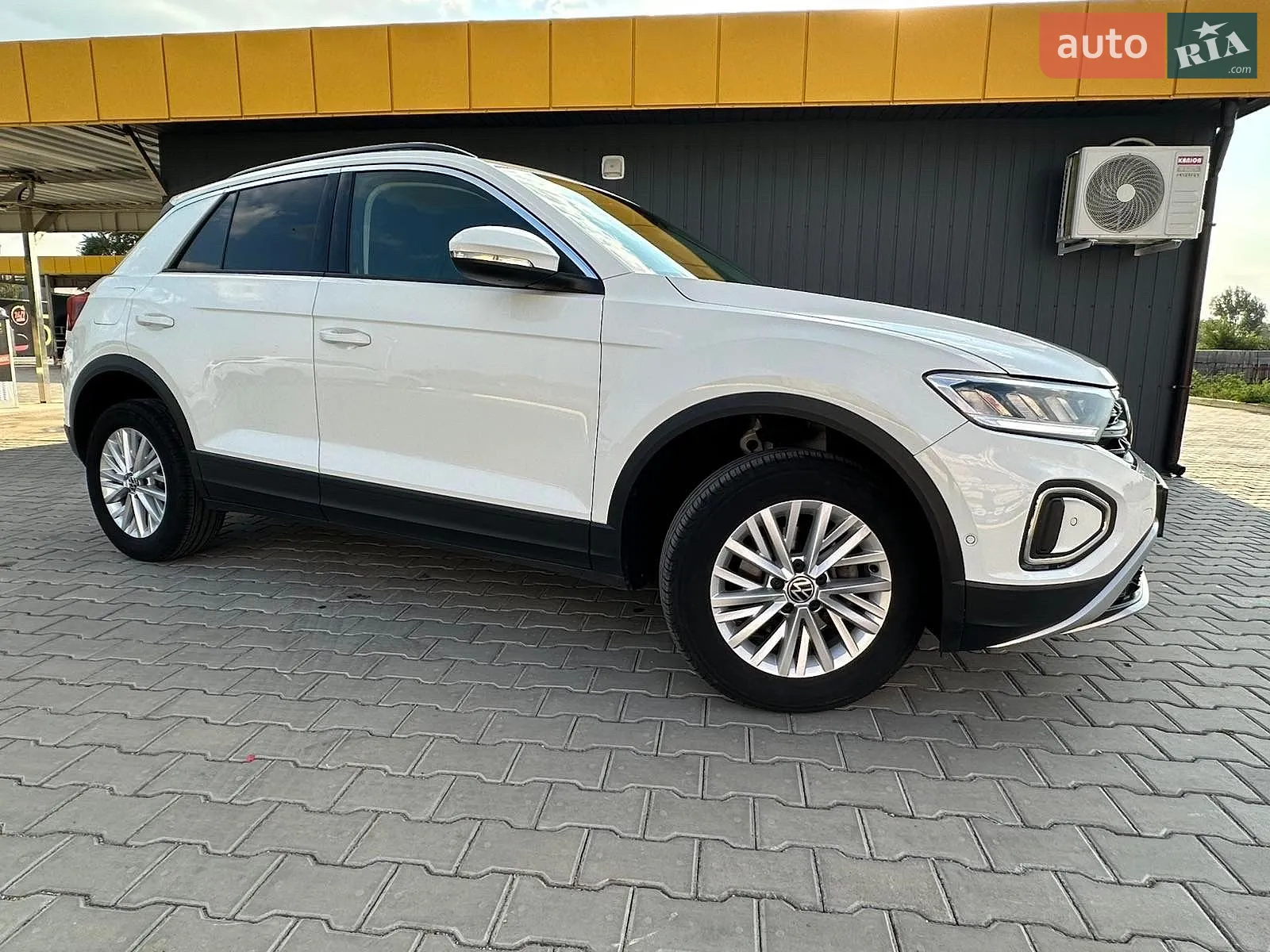 2023 Volkswagen T-Roc - мініатюра 19