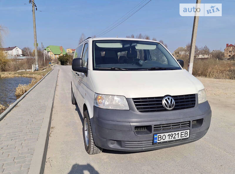 Volkswagen T5 (Transporter) пасс. Volkswagen T5