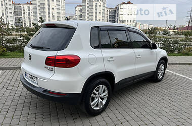 Внедорожник / Кроссовер Volkswagen Taigun 2013 в 