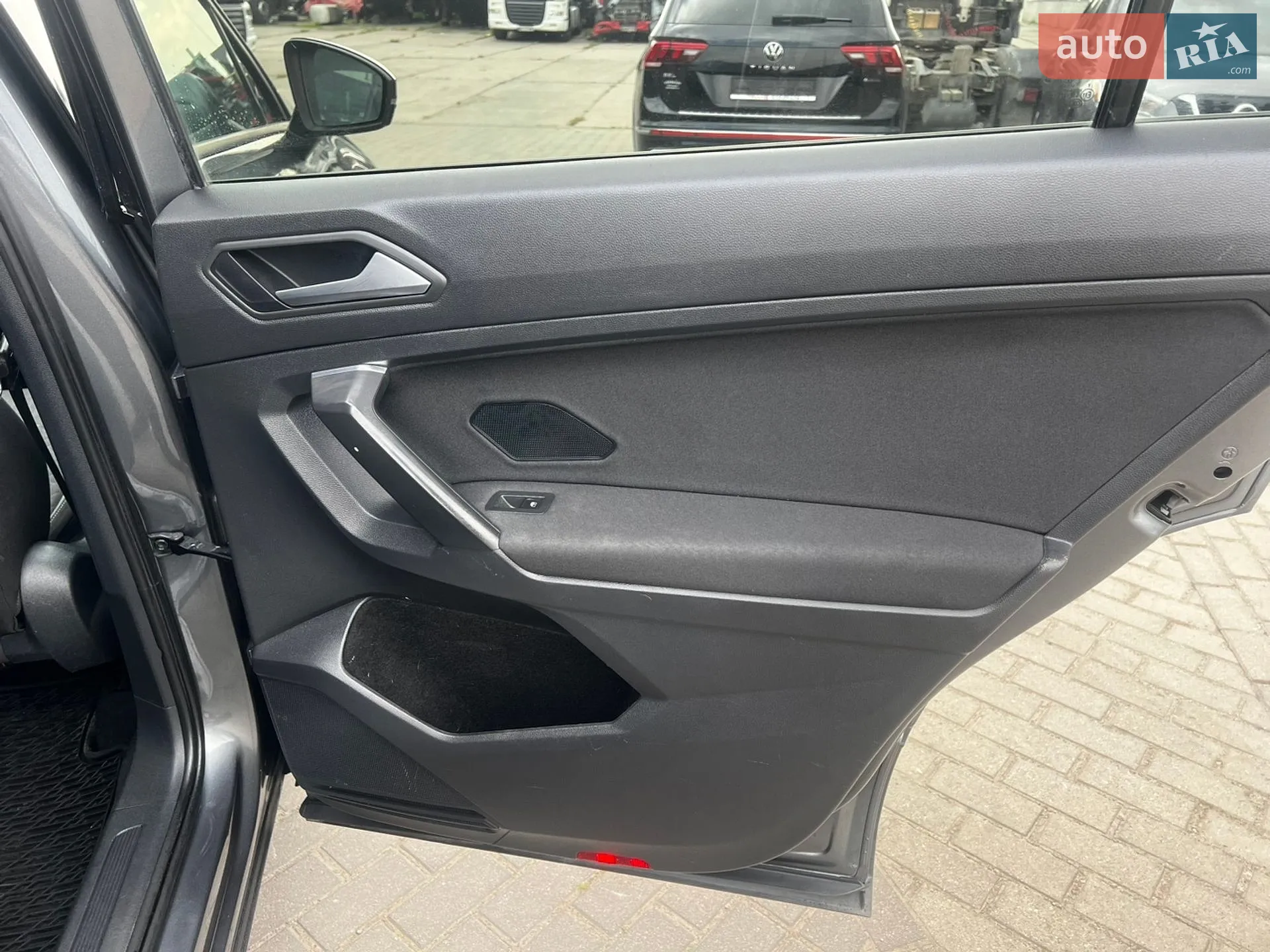 2017 Nissan Rogue - мініатюра 9