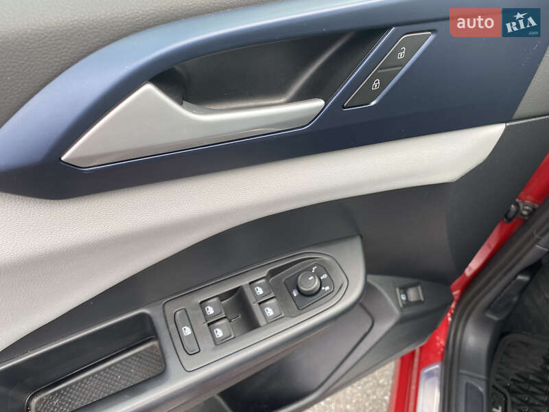 Внедорожник / Кроссовер Volkswagen Taos 2022 в Киеве