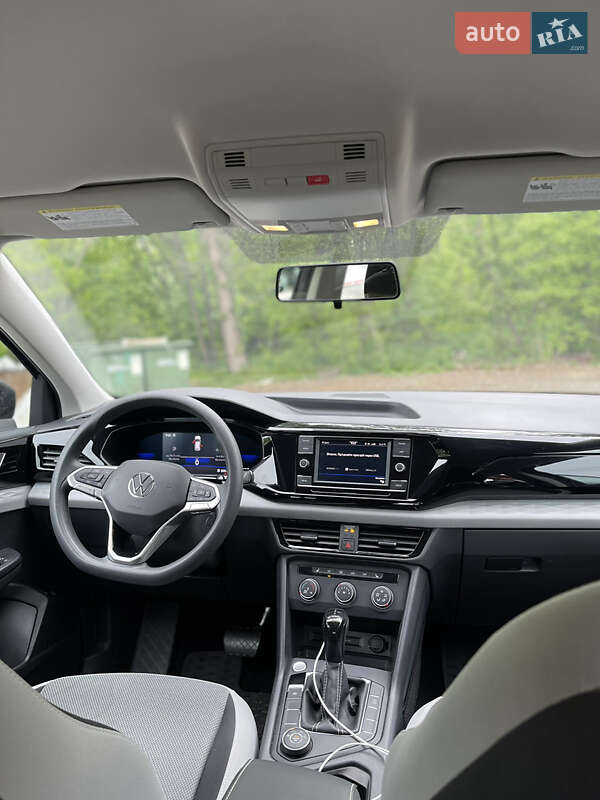 Позашляховик / Кросовер Volkswagen Taos 2021 в Києві
