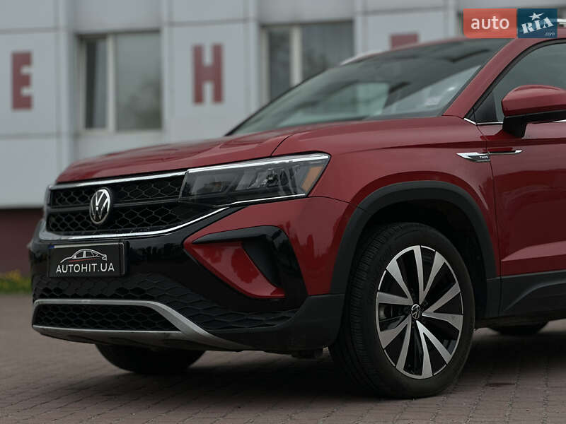 Volkswagen Taos 2021