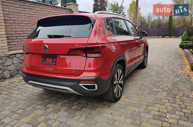 Внедорожник / Кроссовер Volkswagen Taos 2022 в 