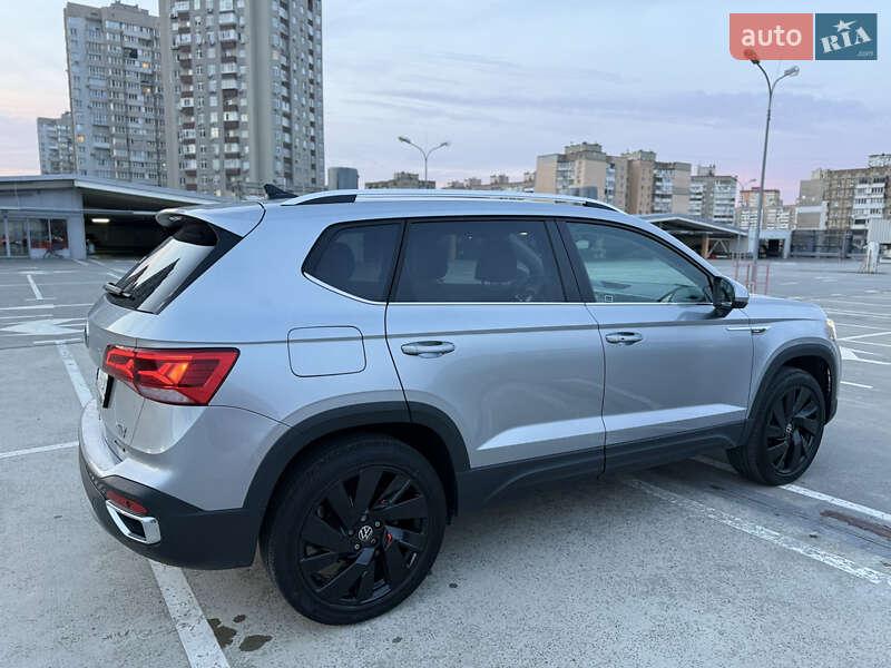 Внедорожник / Кроссовер Volkswagen Taos 2023 в Киеве