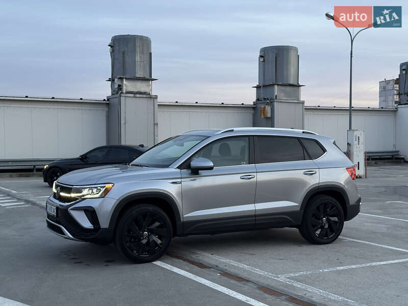 Внедорожник / Кроссовер Volkswagen Taos 2023 в Киеве