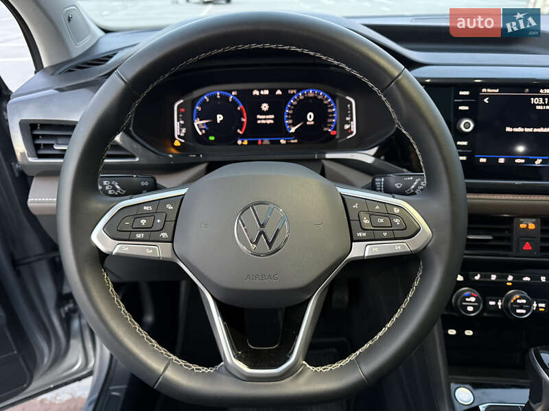 Внедорожник / Кроссовер Volkswagen Taos 2023 в Киеве