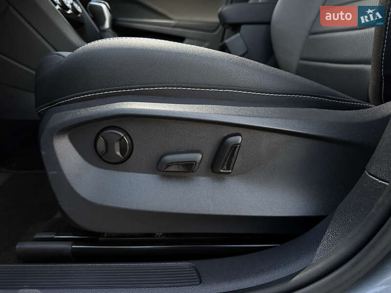 Внедорожник / Кроссовер Volkswagen Taos 2023 в Киеве