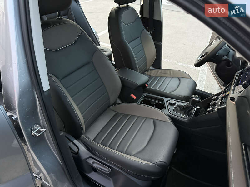 Внедорожник / Кроссовер Volkswagen Taos 2023 в Киеве