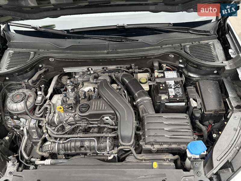 Позашляховик / Кросовер Volkswagen Taos 2024 в Києві