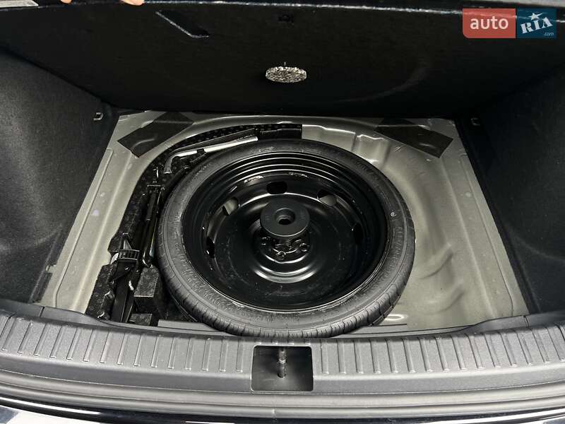 Позашляховик / Кросовер Volkswagen Taos 2023 в Запоріжжі