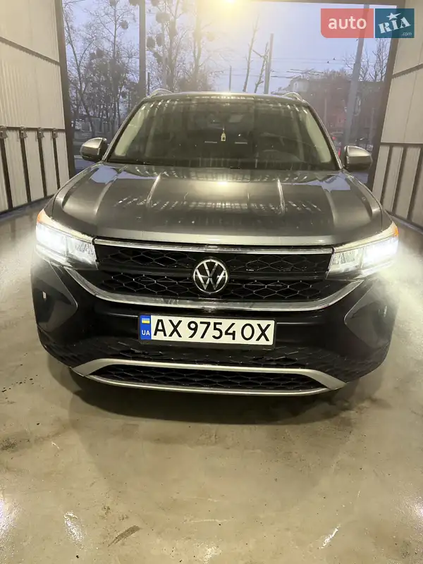 Volkswagen Taos