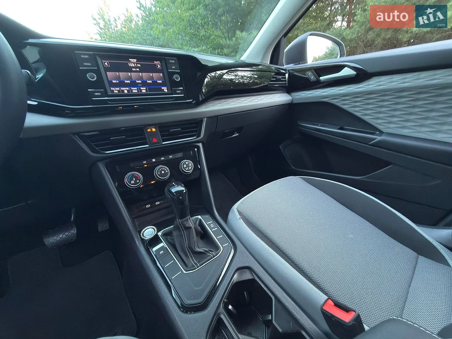 2023 Volkswagen Taos - мініатюра 26