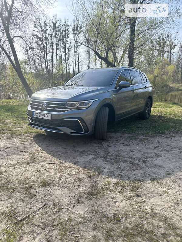 Внедорожник / Кроссовер Volkswagen Tiguan Allspace 2021 в Харькове