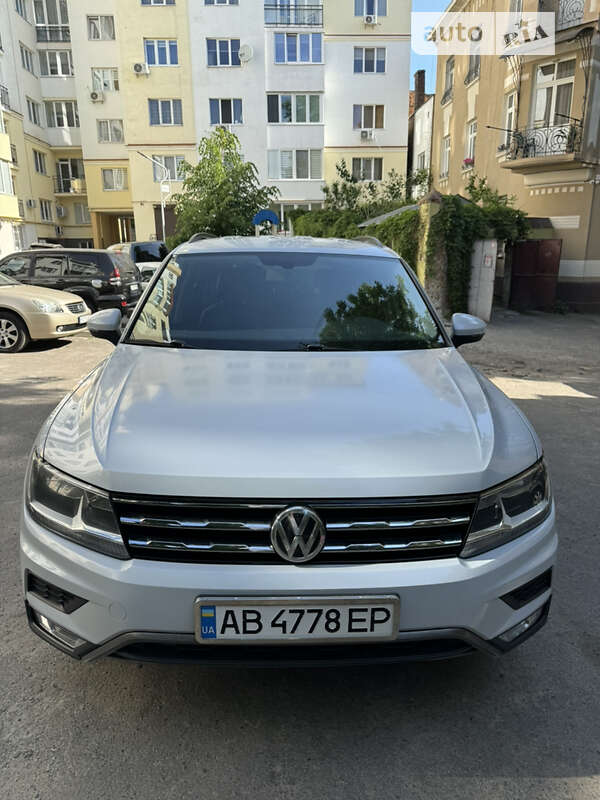 Внедорожник / Кроссовер Volkswagen Tiguan Allspace 2018 в Львове