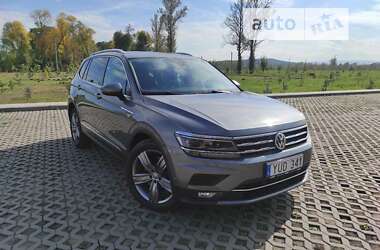 Внедорожник / Кроссовер Volkswagen Tiguan Allspace 2017 в Коломые