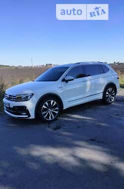 Внедорожник / Кроссовер Volkswagen Tiguan Allspace 2018 в Житомире