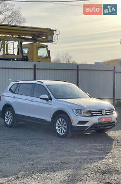 Позашляховик / Кросовер Volkswagen Tiguan Allspace 2018 в Києві