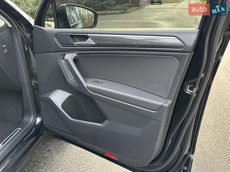 Позашляховик / Кросовер Volkswagen Tiguan Allspace 2018 в Києві фото 54 Позашляховик / Кросовер Volkswagen Tiguan Allspace 2018 в Києві