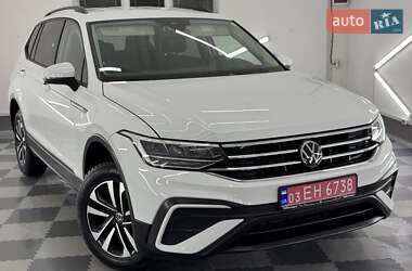 Внедорожник / Кроссовер Volkswagen Tiguan Allspace 2022 в Дрогобыче