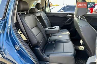 Внедорожник / Кроссовер Volkswagen Tiguan Allspace 2019 в 