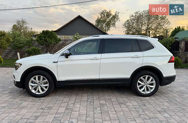 Внедорожник / Кроссовер Volkswagen Tiguan Allspace 2020 в 