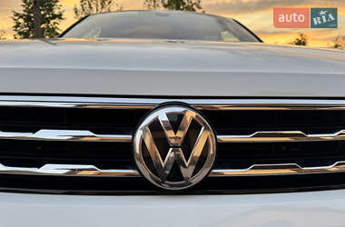 Внедорожник / Кроссовер Volkswagen Tiguan Allspace 2020 в 