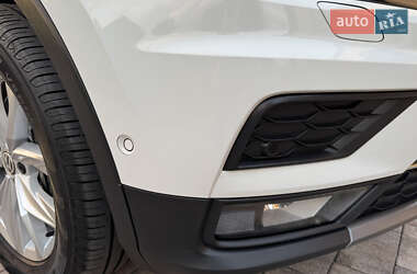 Внедорожник / Кроссовер Volkswagen Tiguan Allspace 2020 в 