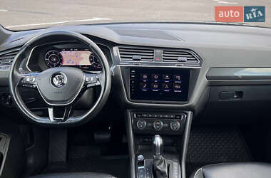 Позашляховик / Кросовер Volkswagen Tiguan Allspace 2018 в 