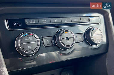 Позашляховик / Кросовер Volkswagen Tiguan Allspace 2018 в 