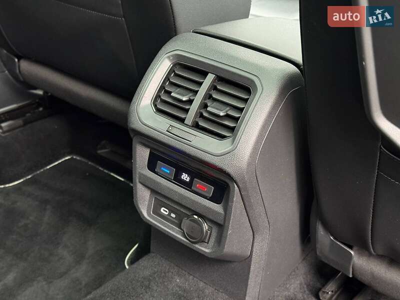 Внедорожник / Кроссовер Volkswagen Tiguan Allspace 2021 в Луцке
