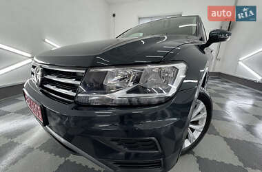 Внедорожник / Кроссовер Volkswagen Tiguan Allspace 2019 в 