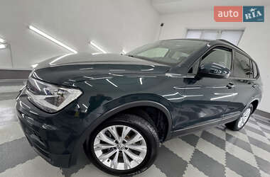 Внедорожник / Кроссовер Volkswagen Tiguan Allspace 2019 в 