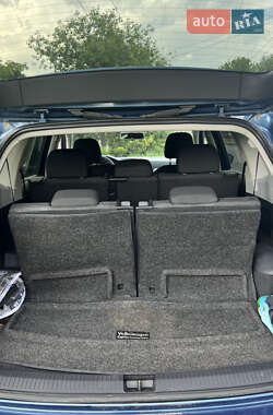 Внедорожник / Кроссовер Volkswagen Tiguan Allspace 2018 в 