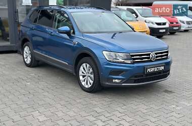 Внедорожник / Кроссовер Volkswagen Tiguan Allspace 2018 в 