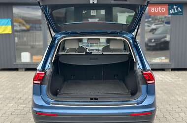 Внедорожник / Кроссовер Volkswagen Tiguan Allspace 2018 в 