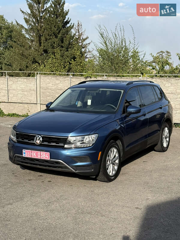 Позашляховик / Кросовер Volkswagen Tiguan Allspace 2018 в 