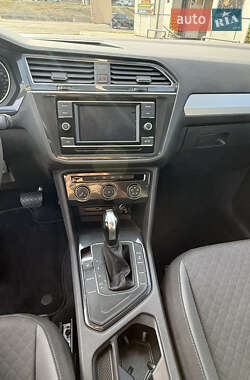 Позашляховик / Кросовер Volkswagen Tiguan Allspace 2018 в 