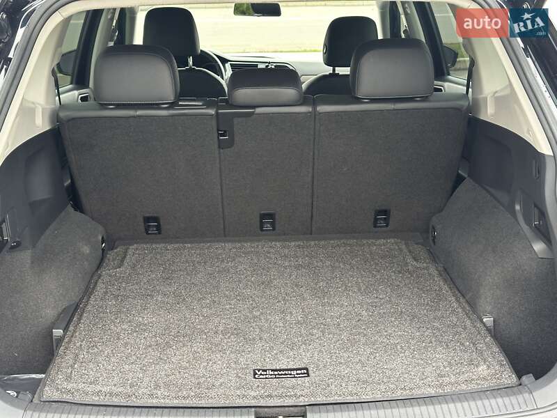 Позашляховик / Кросовер Volkswagen Tiguan Allspace 2019 в Сумах фото 35 Позашляховик / Кросовер Volkswagen Tiguan Allspace 2019 в Сумах