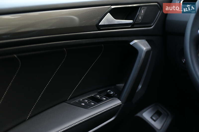 Позашляховик / Кросовер Volkswagen Tiguan Allspace 2023 в Харкові