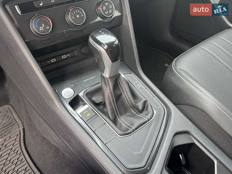 Внедорожник / Кроссовер Volkswagen Tiguan Allspace 2023 в Сумах