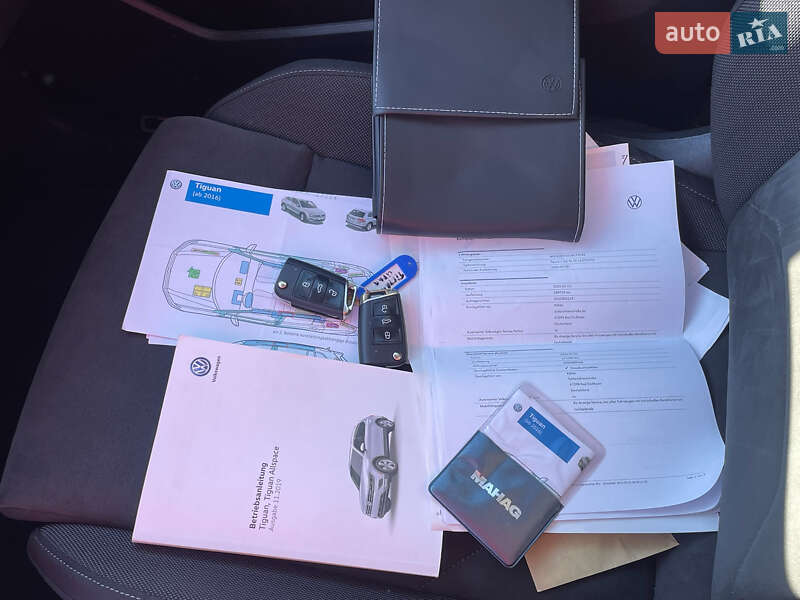 Позашляховик / Кросовер Volkswagen Tiguan Allspace 2021 в Луцьку