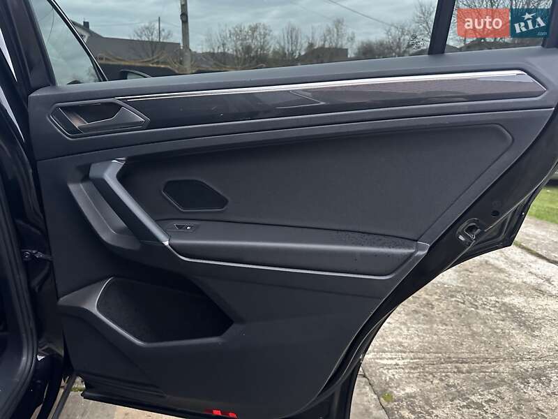 Внедорожник / Кроссовер Volkswagen Tiguan Allspace 2020 в Ивано-Франковске