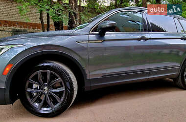 Внедорожник / Кроссовер Volkswagen Tiguan Allspace 2022 в Одессе